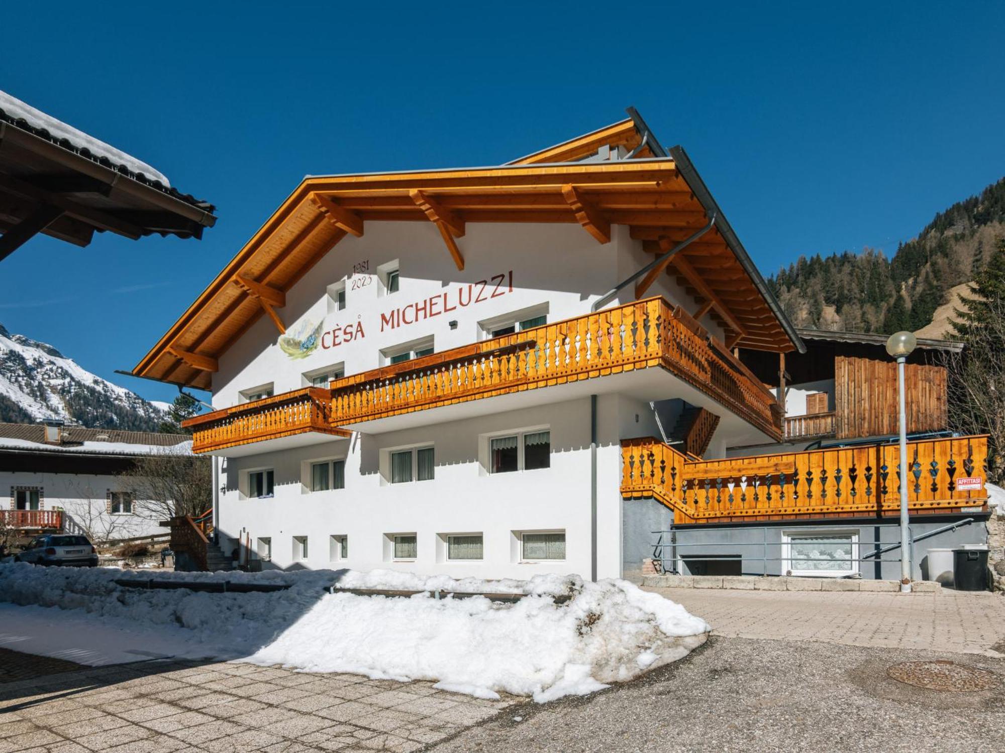 Apartmán Locazione Turistica Cesa Micheluzzi - Czi712 Penia Exteriér fotografie